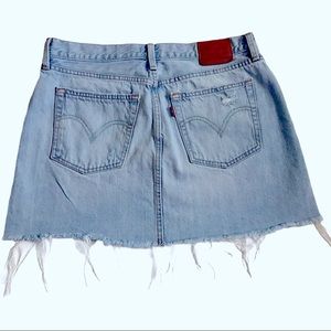 Levi’s Deconstructed Jean Skirt Size 31